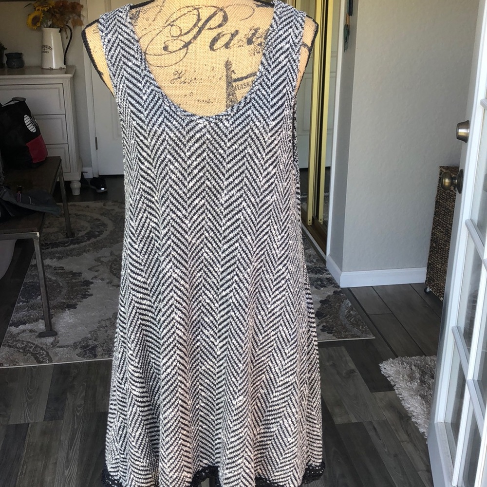 Buttons dress. M